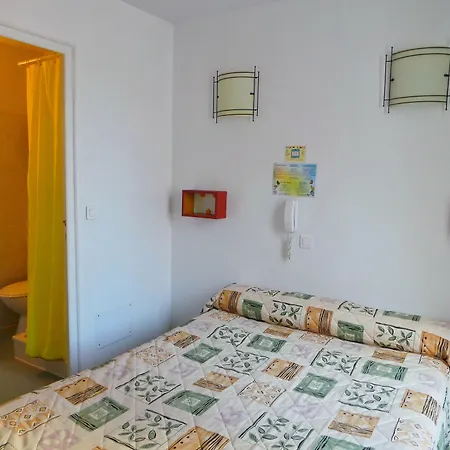 La Fontaine * 卢德