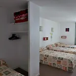 ホテル オテル ラ フォンテーヌ *