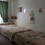 オテル ラ フォンテーヌ