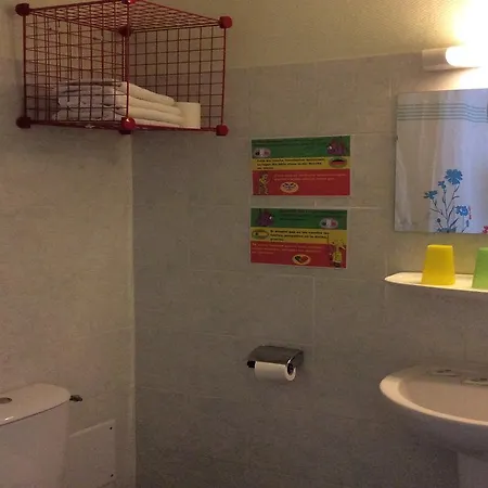 Готель La Fontaine *